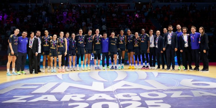 Fenerbahçe Opet, Avrupa üçüncüsü