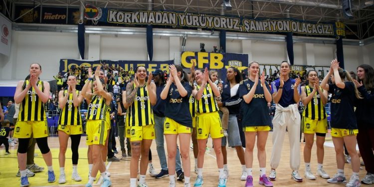 Fenerbahçe Kadın Basketbol Takımı