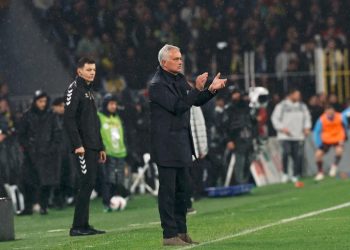 Fenerbahçe Teknik Direktörü Jose Mourinho