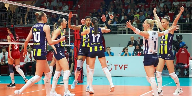 Fenerbahçe Kadın Voleybol Takımı