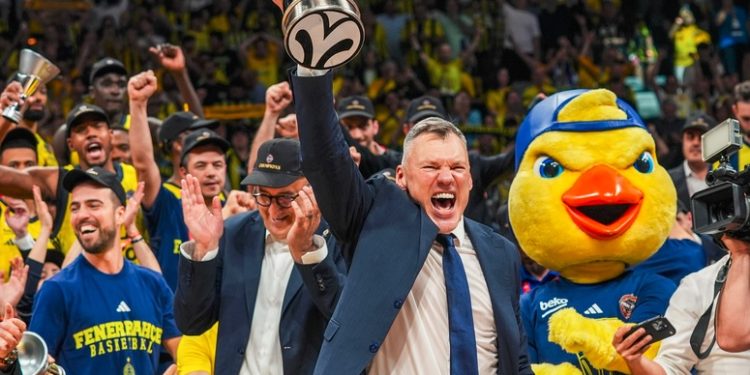 Fenerbahçe Erkek Basketbol Takımı Başantrenörü Sarunas Jasikevicius