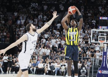 Fenerbahçe Beko, final serisinde 3-1 öne geçti