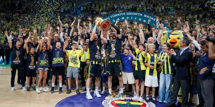 Şampiyon Fenerbahçe Beko