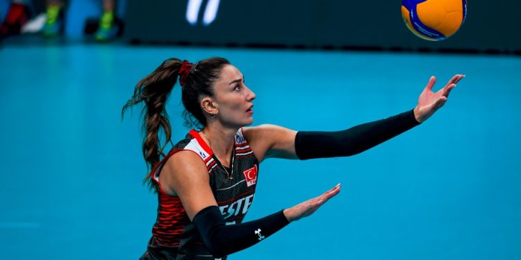 Hande Baladın Fenerbahçe Medicana'da