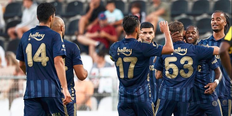 Fenerbahçe Futbol Takımı