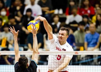 Marko Matić Fenerbahçe Medicana'da