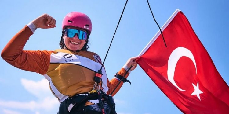 Fenerbahçeli Olimpik Milli Sporcu Derin Atakan