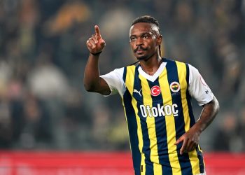 Fenerbahçe'de Lincoln Henrique ile yollar ayrıldı