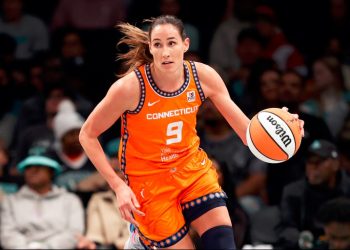 Rebecca Allen Fenerbahçe Opet’te