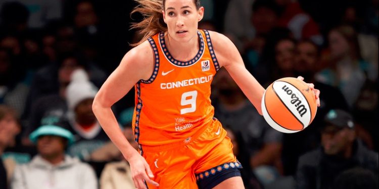 Rebecca Allen Fenerbahçe Opet’te