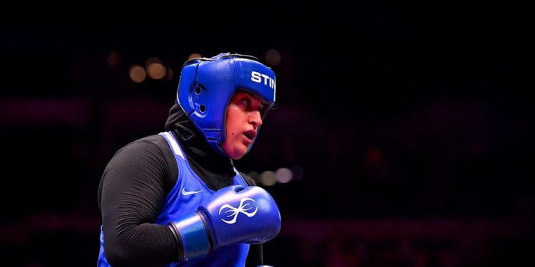 Fenerbahçeli milli boksörümüz Şeyma Düztaş