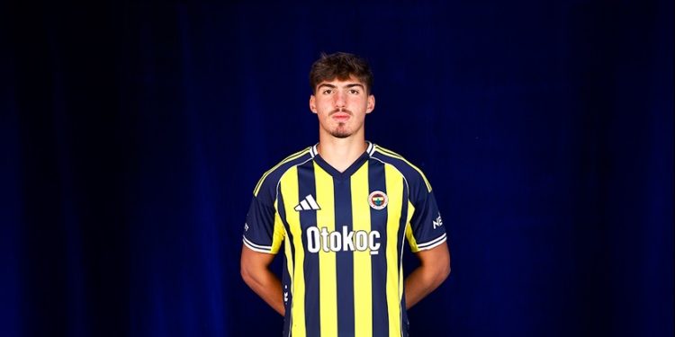 Yusuf Akçiçek Al Hilal'e transfer oldu