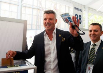 Fenerbahçe'de Yeni Başkan Sadettin Saran