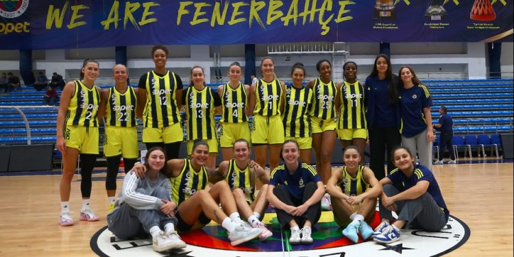 Fenerbahçe Kadın Basketbol Takımı