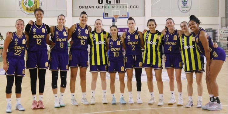 Fenerbahçe Kadın Basketbol Takımı