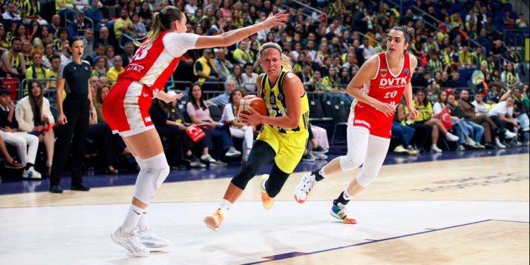 Fenerbahçe Opet - DVTK Huntherm