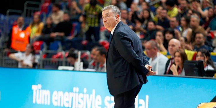 Fenerbahçe Kadın Basketbol Takımı Başantrenörü Miguel Mendez