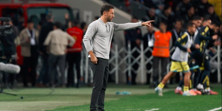 Fenerbahçe Teknik Direktörü Domenico Tedesco
