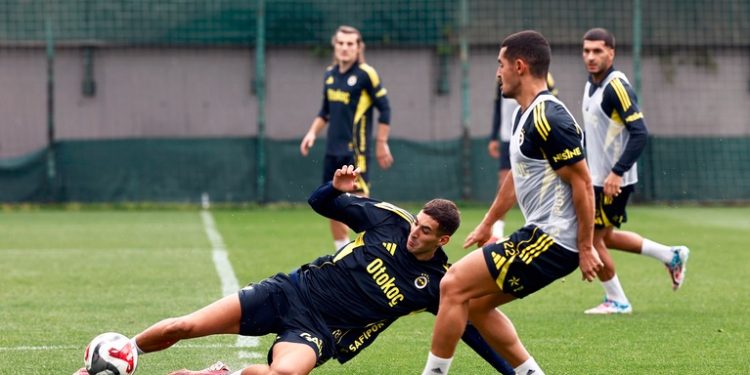 Fenerbahçe'de Samsunspor maçı hazırlıkları başladı