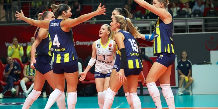 Fenerbahçe Kadın Voleybol Takımı