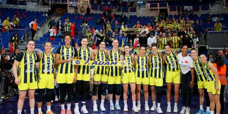 Fenerbahçe Kadın Basketbol Takımı