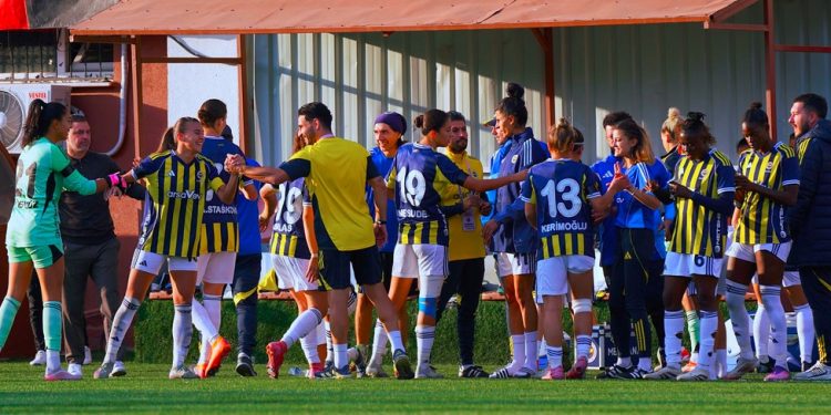 Fenerbahçe Kadın Futbol Takımı