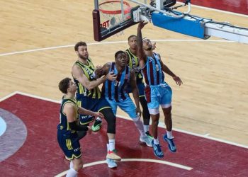 Trabzonspor 99-73 Fenerbahçe Beko