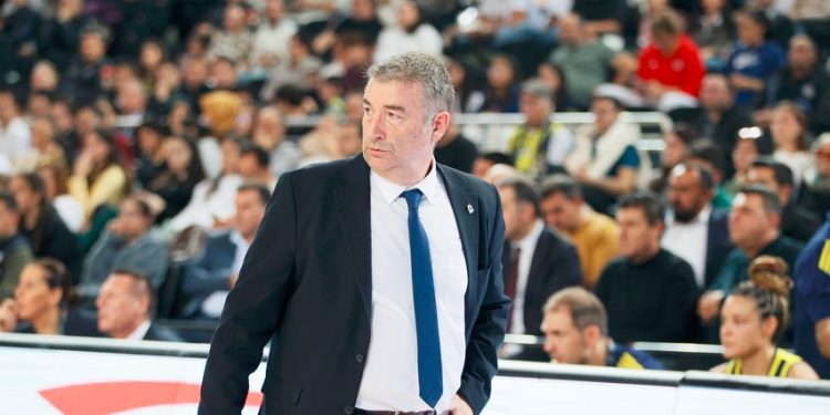 Fenerbahçe Kadın Basketbol Takımı Başantrenörü Miguel Mendez