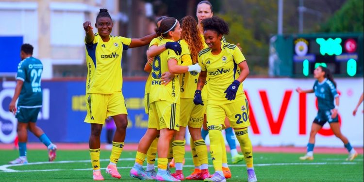 Fenerbahçe Kadın Futbol Takımı