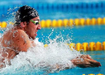 Fenerbahçeli milli yüzücümüz Emre Şakçı