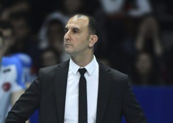 Fenerbahçe Kadın Voleybol Takımı Başantrenörü Taner Atik