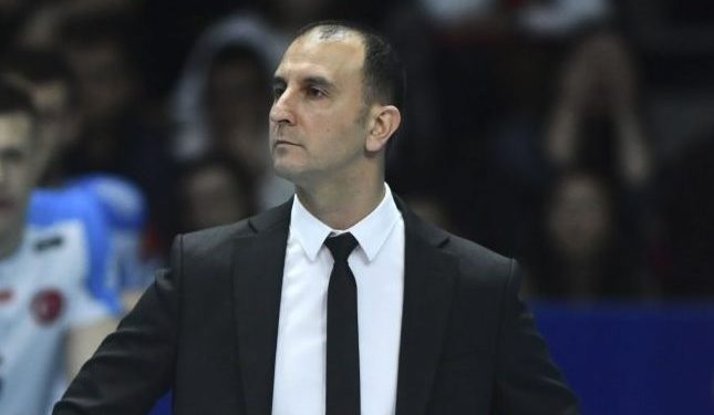 Fenerbahçe Kadın Voleybol Takımı Başantrenörü Taner Atik