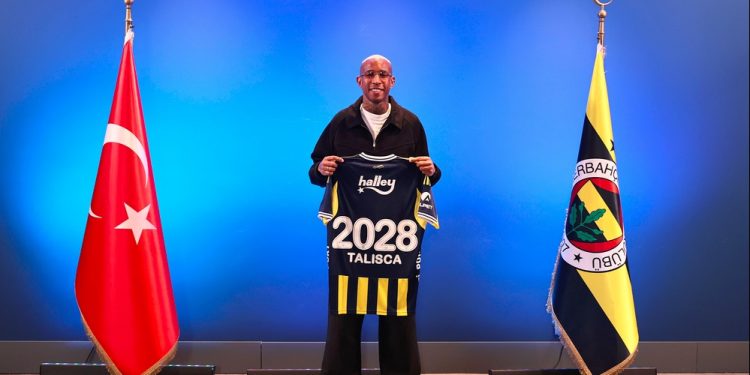 Anderson Talisca 2 yıl daha Fenerbahçe'de