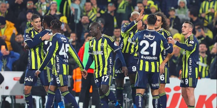 Fenerbahçe Futbol Takımı