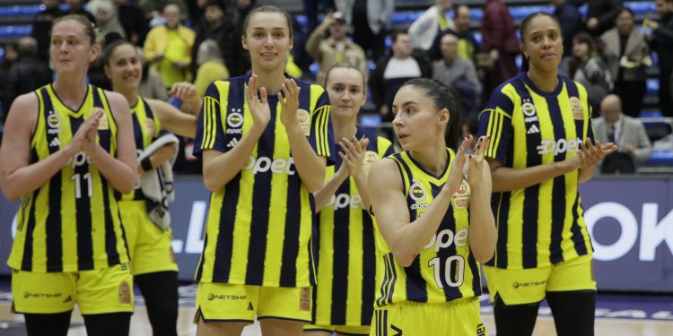 Fenerbahçe Opet, Kadınlar Basketbol Süper Ligi’nde finalde