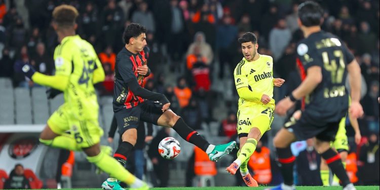 Fatih Karagümrük - Fenerbahçe