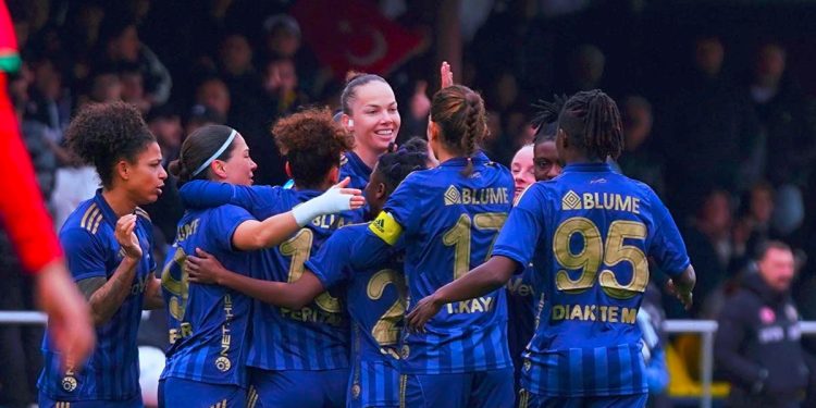 Fenerbahçe Kadın Futbol Takımı