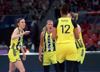 Fenerbahçe Kadın Basketbol Takımı