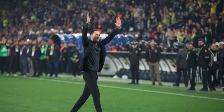 Fenerbahçe Teknik Direktörü Domenico Tedesco