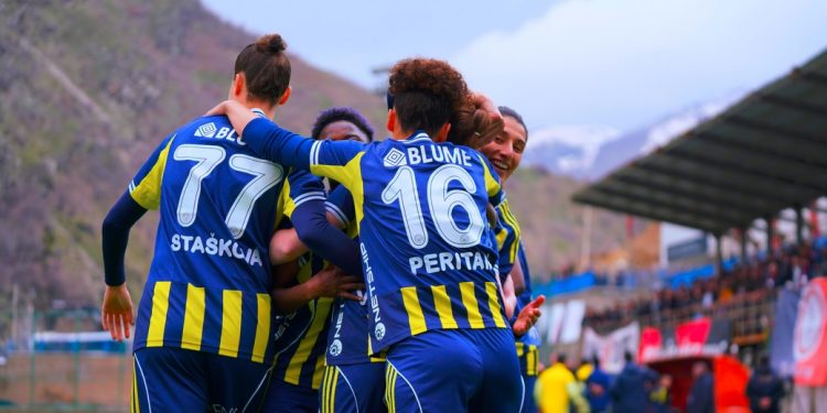 Fenerbahçe Kadın Futbol Takımı