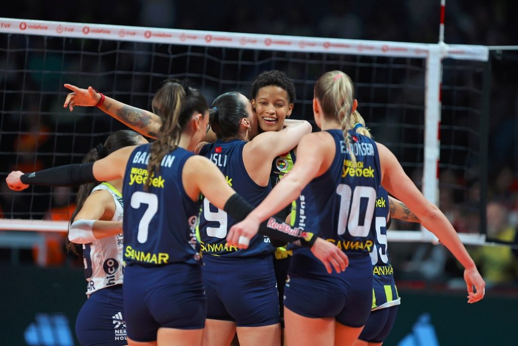 Fenerbahçe Kadın Voleybol Takımı