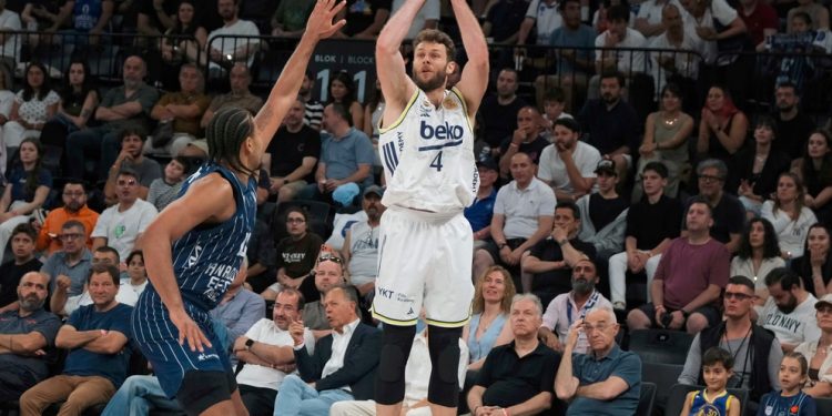Anadolu Efes - Fenerbahçe Beko