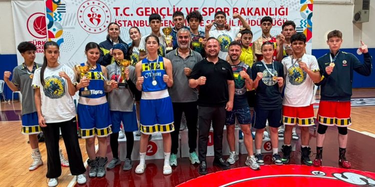 Boksörlerimizden, İstanbul Şampiyonası’nda 20 madalya
