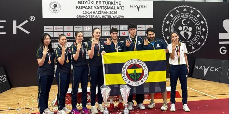 Türkiye Kupası Fenerbahçe Kadın ve Erkek Masa Tenisi Takımlarımızın oldu
