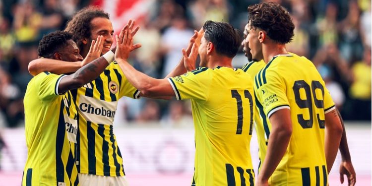 Fenerbahçe Futbol Takımı