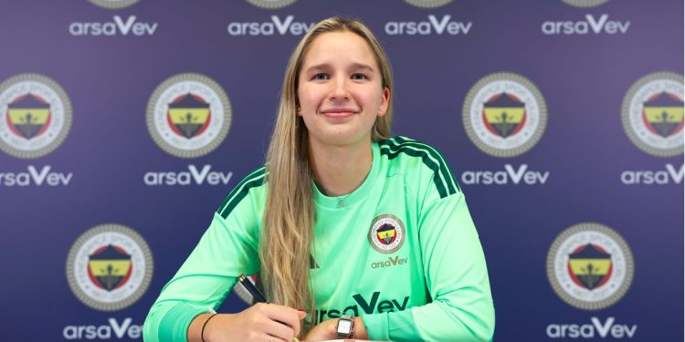 Soledad Maria Gudelia Belotto Ale, Fenerbahçe arsaVev'de