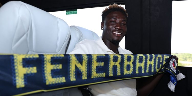Kojo Peprah Oppong Fenerbahçe'de