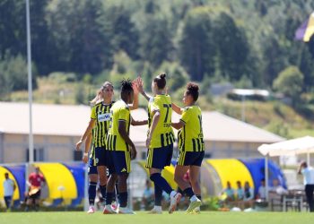 Fenerbahçe Kadın Futbol Takımı