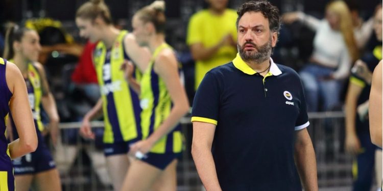 Fenerbahçe Kadın Voleybol Takımımızın Başantrenörü Stefano Lavarini