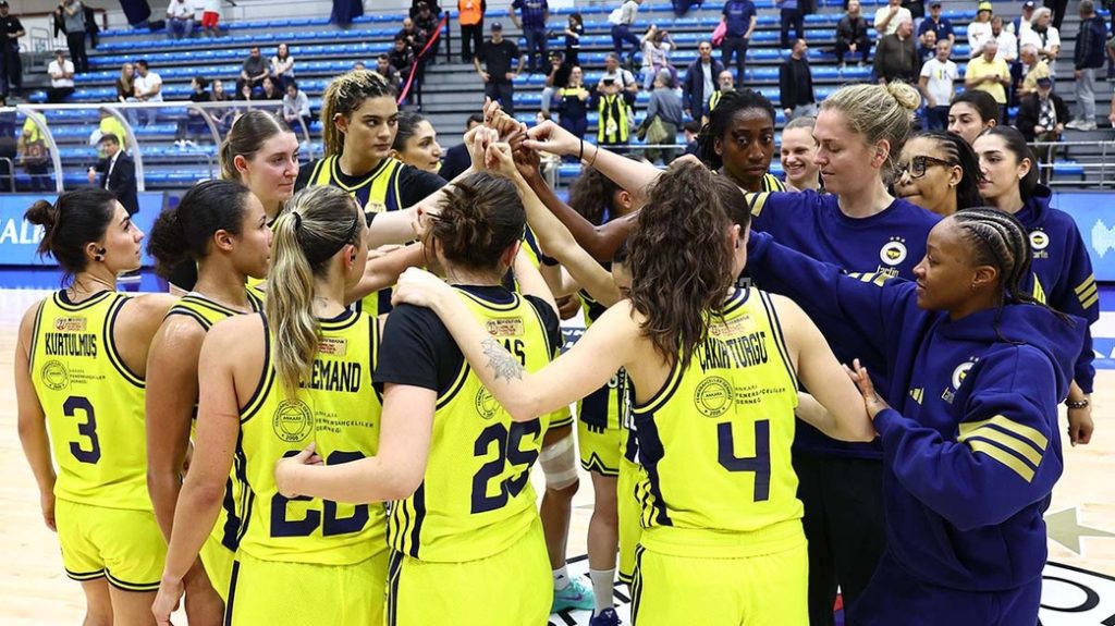 Fenerbahçe Kadın Basketbol Takımı